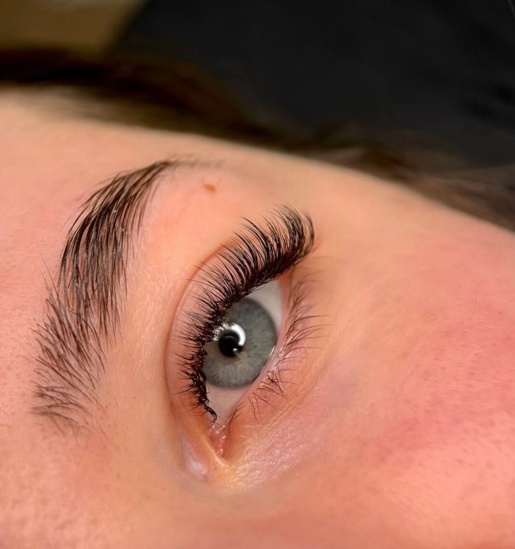 Facetune_27-05-2025-10-53-48